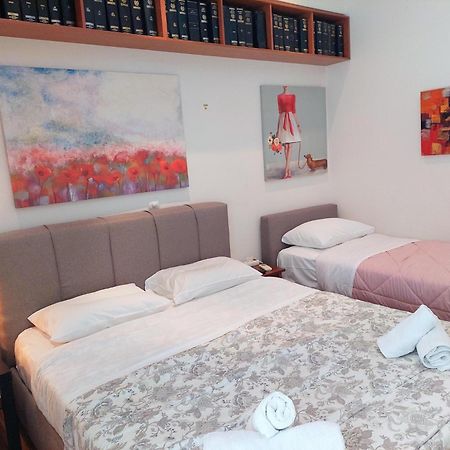 Lovely Apartment In Athens Center Exteriör bild